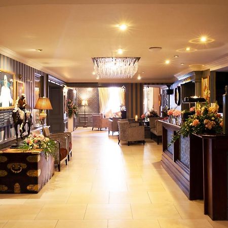 Greville Arms Hotel มัลลิงการ์ ภายนอก รูปภาพ